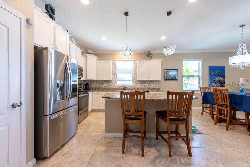 16331 TREASURE POINT DR, WIMAUMA, FL, 33598