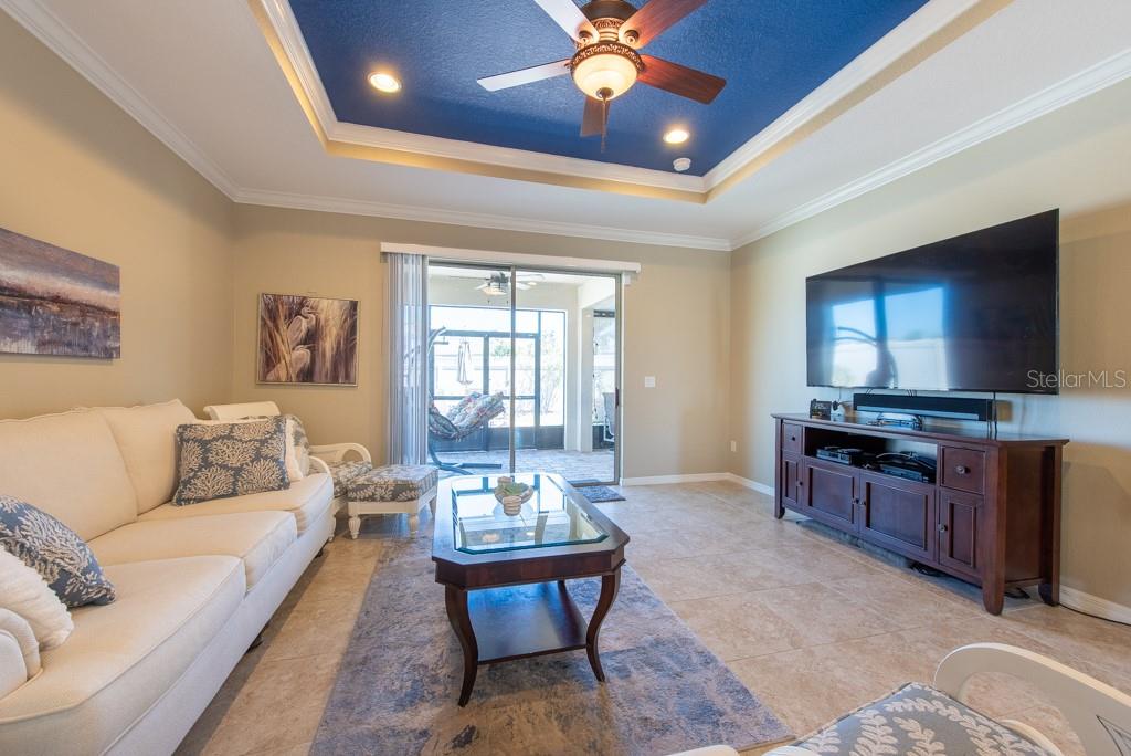 16331 TREASURE POINT DR, WIMAUMA, FL, 33598