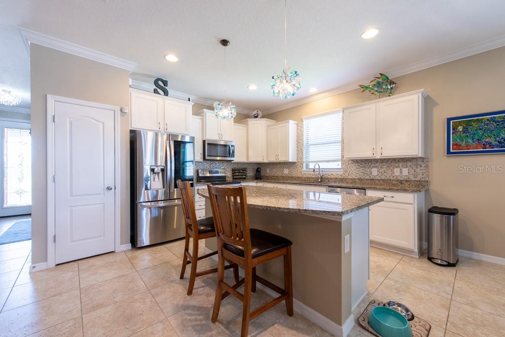 16331 TREASURE POINT DR, WIMAUMA, FL, 33598