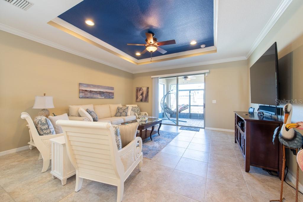 16331 TREASURE POINT DR, WIMAUMA, FL, 33598