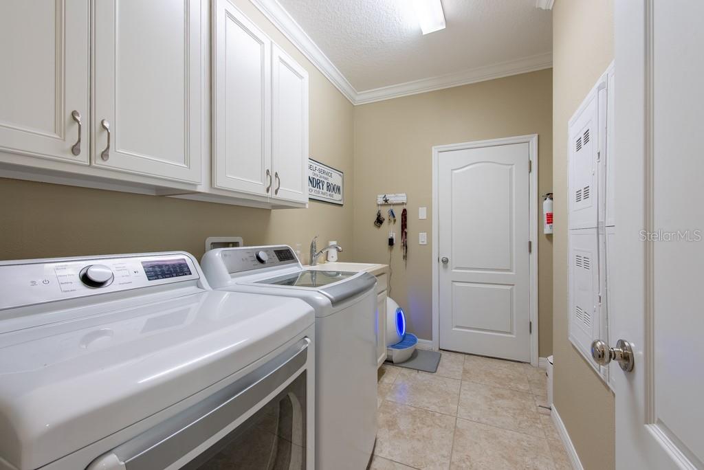16331 TREASURE POINT DR, WIMAUMA, FL, 33598
