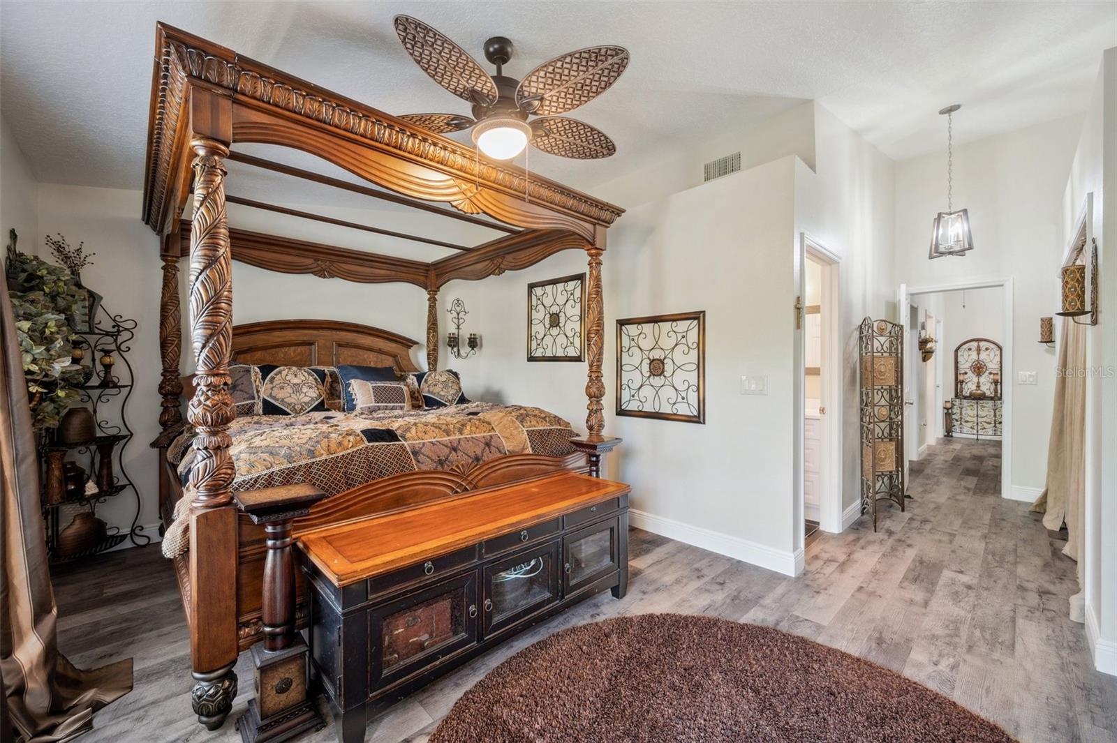 9046 LAKE PLACE LN #9046, TAMPA, FL, 33634