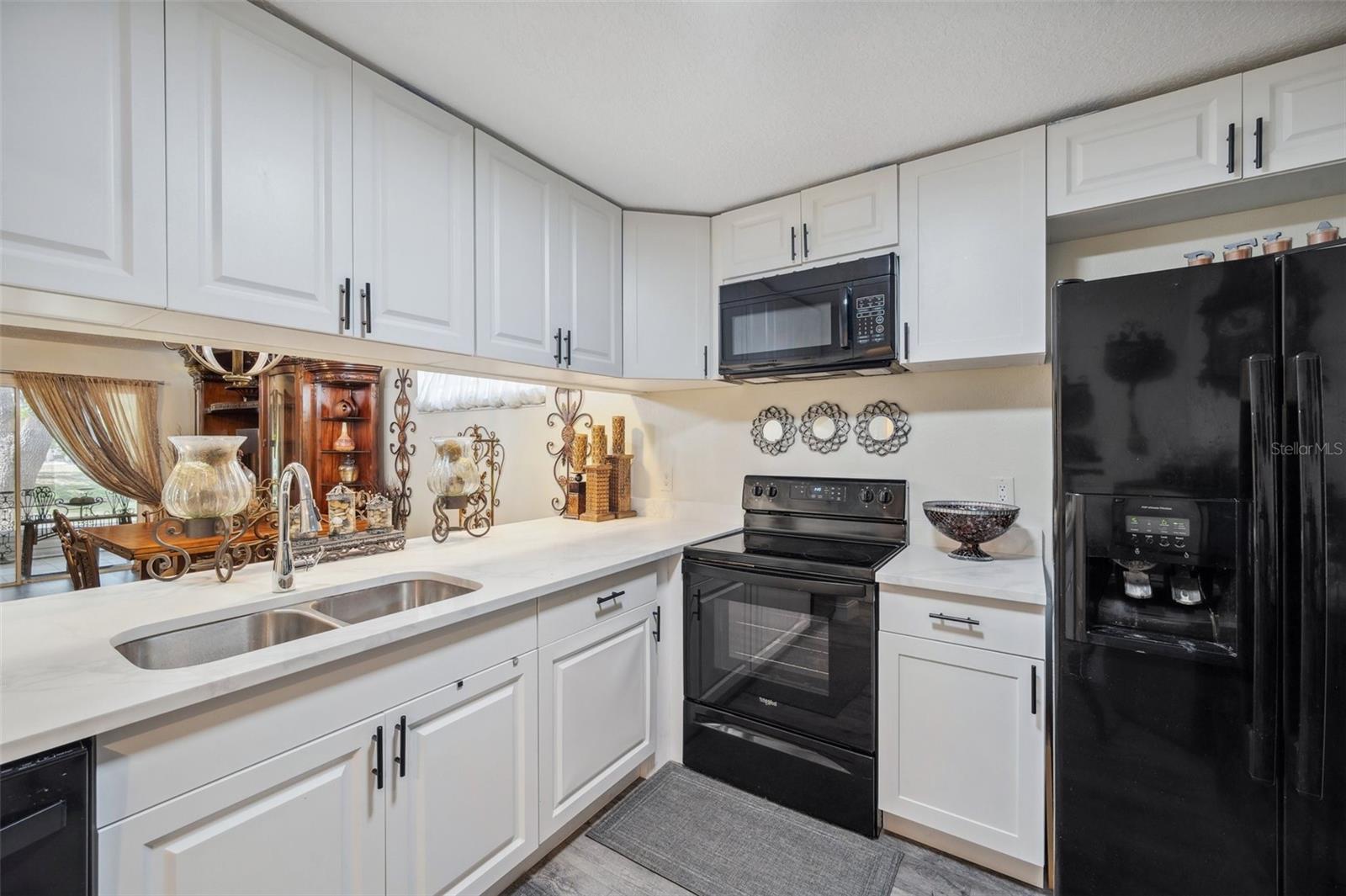 9046 LAKE PLACE LN #9046, TAMPA, FL, 33634