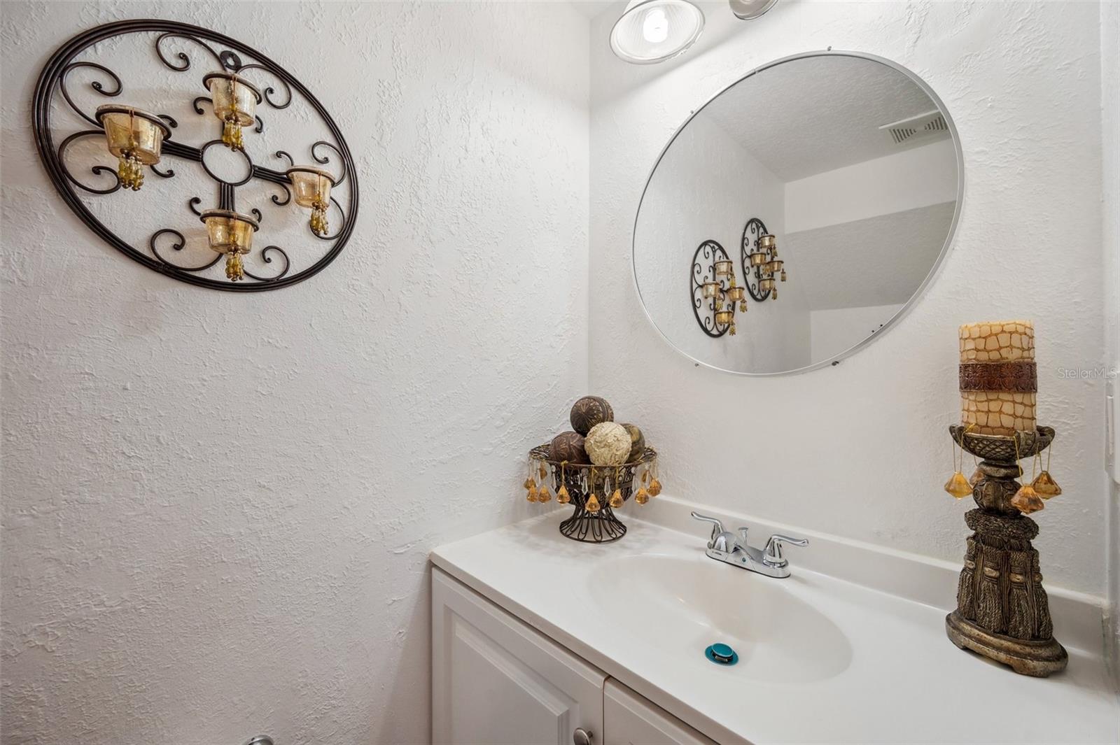 9046 LAKE PLACE LN #9046, TAMPA, FL, 33634