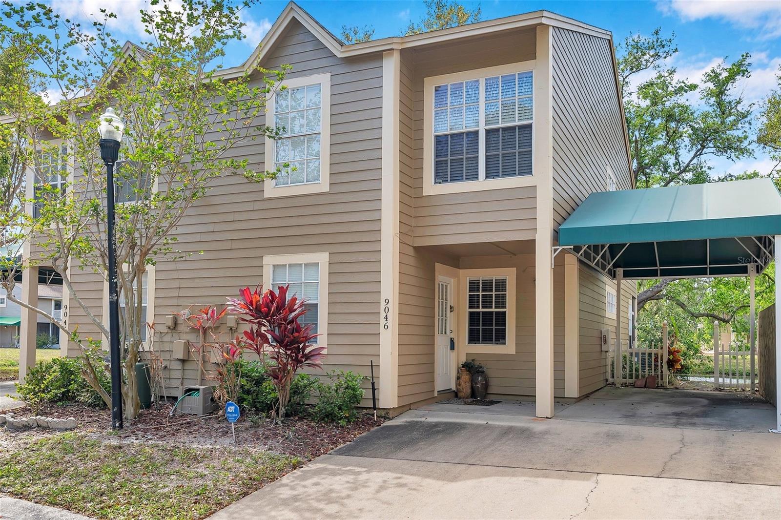 9046 LAKE PLACE LN #9046, TAMPA, FL, 33634