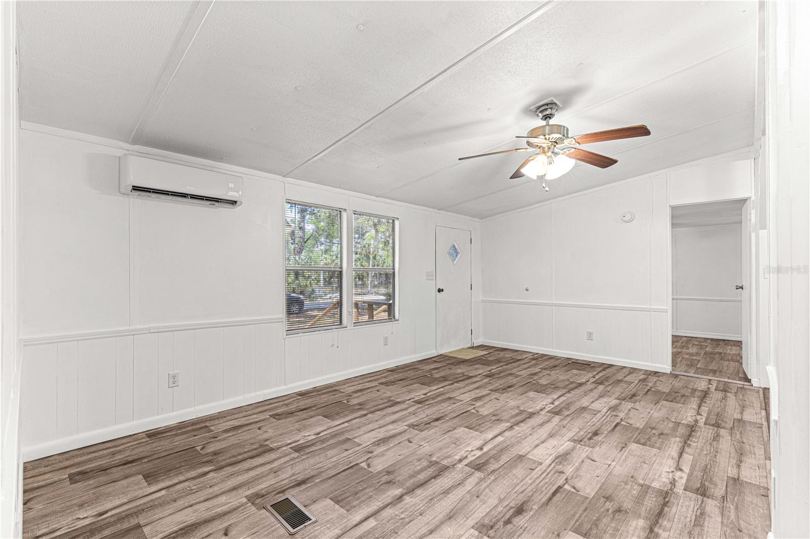 2298 CR 423, LAKE PANASOFFKEE, FL, 33538