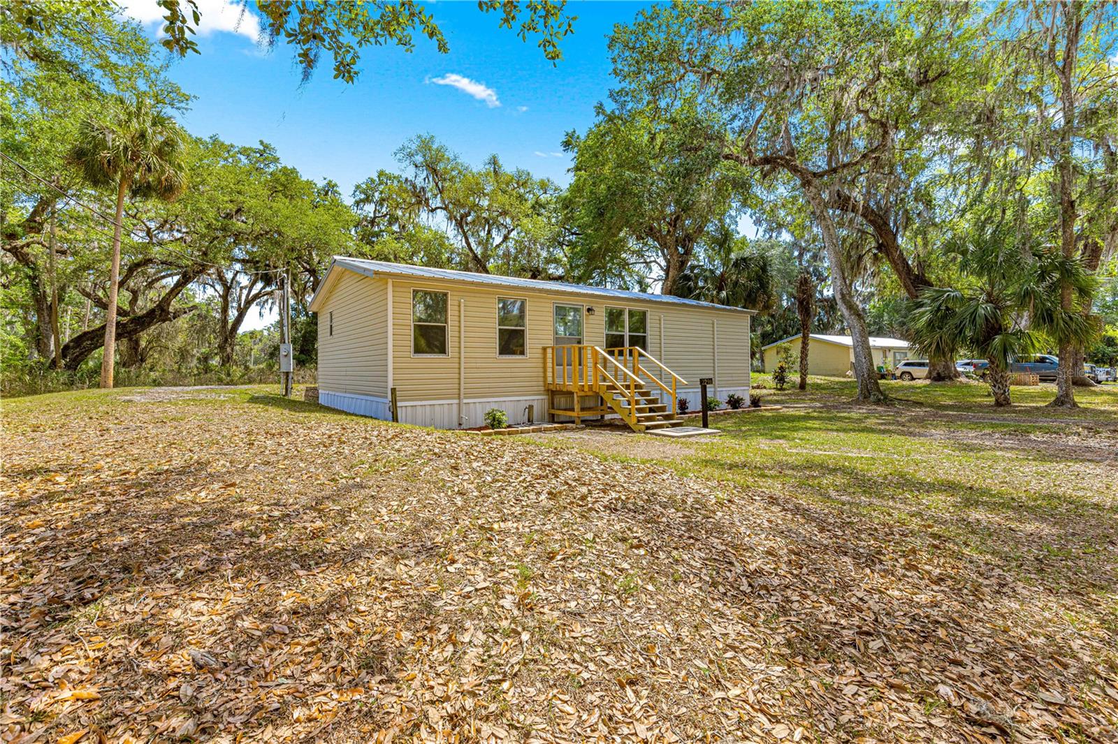 2298 CR 423, LAKE PANASOFFKEE, FL, 33538