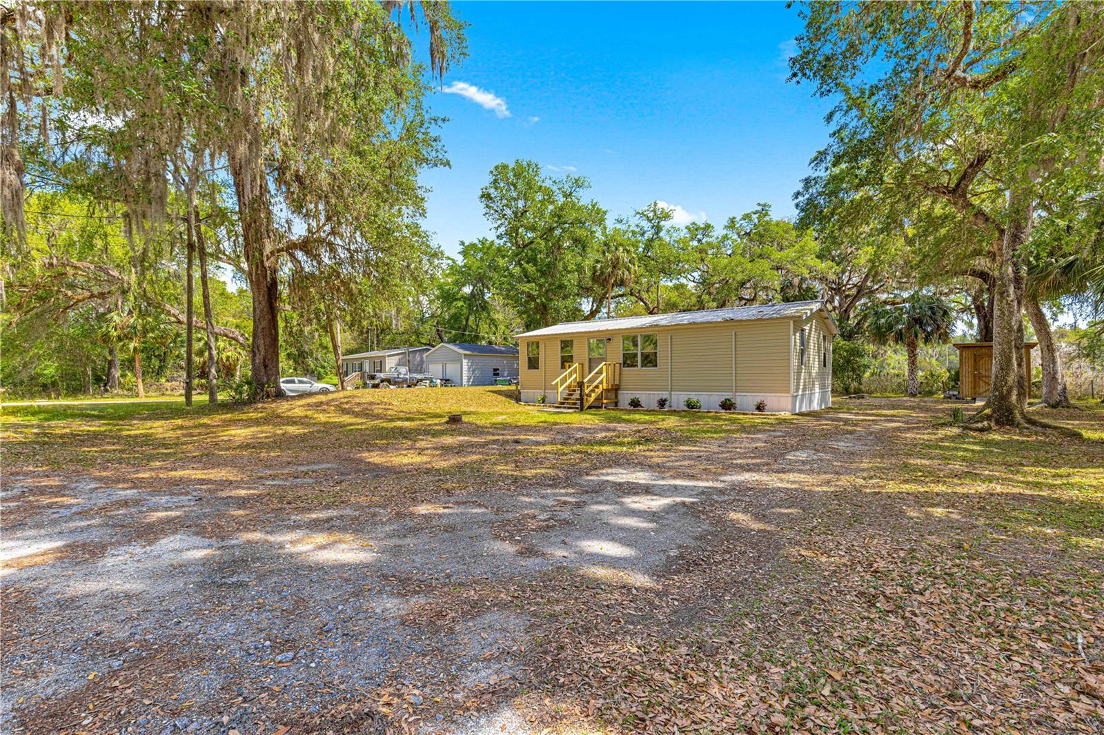 2298 CR 423, LAKE PANASOFFKEE, FL, 33538