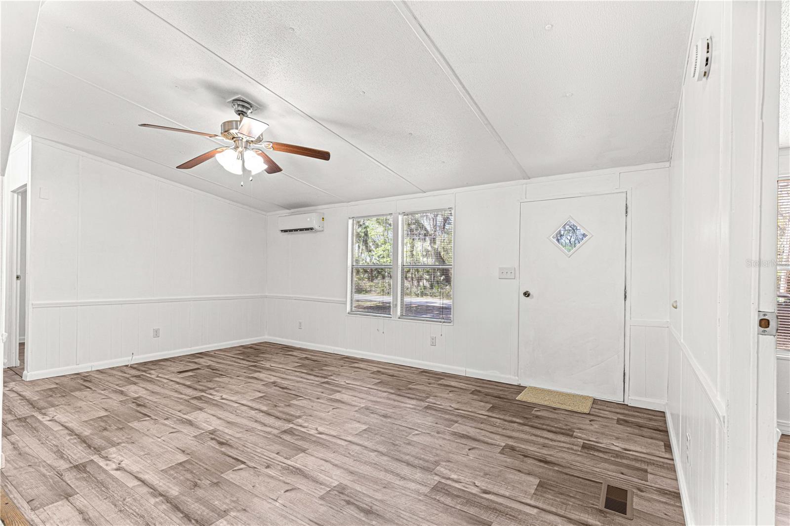 2298 CR 423, LAKE PANASOFFKEE, FL, 33538