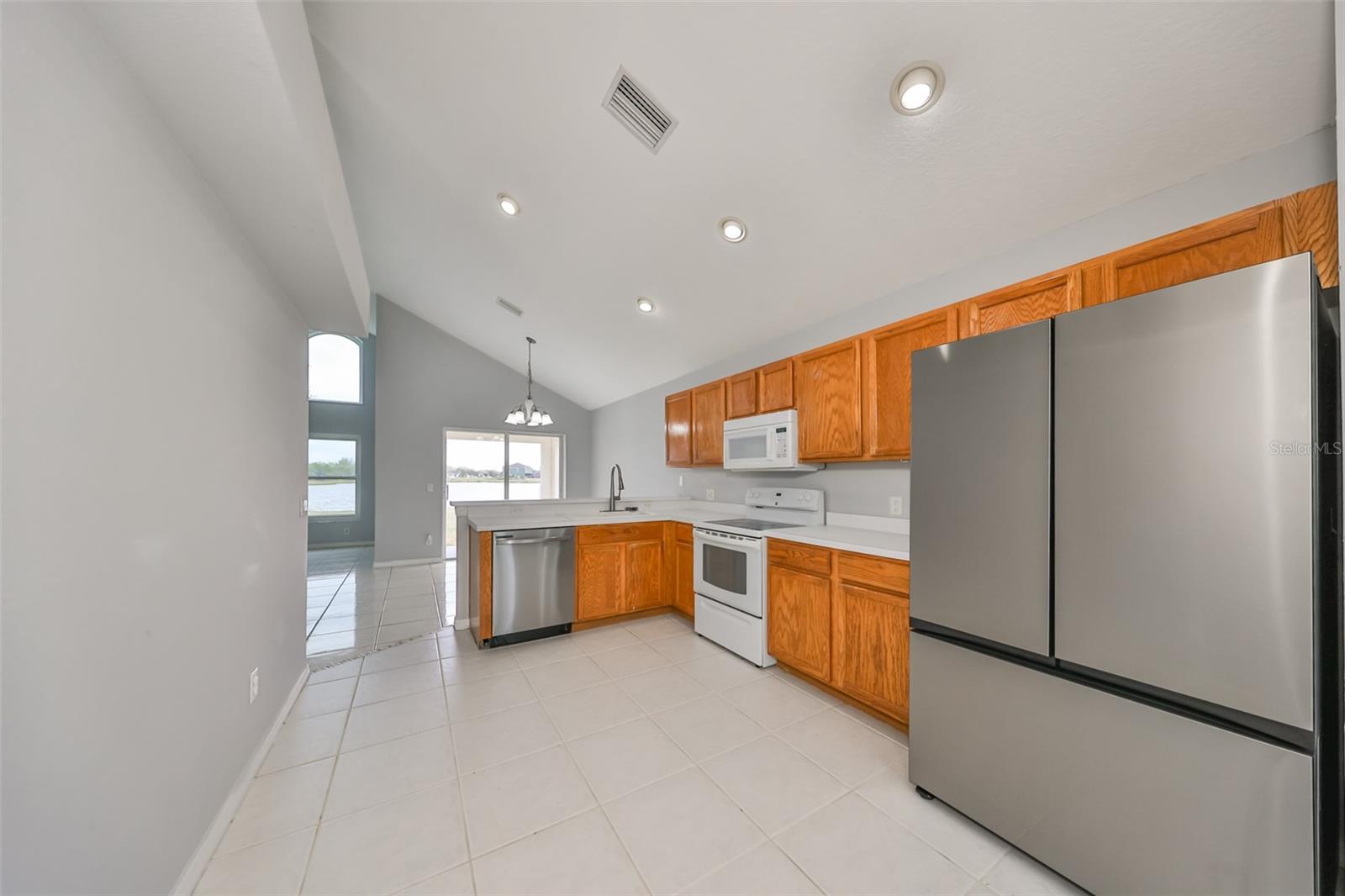 8111 TAR HOLLOW DR, GIBSONTON, FL, 33534