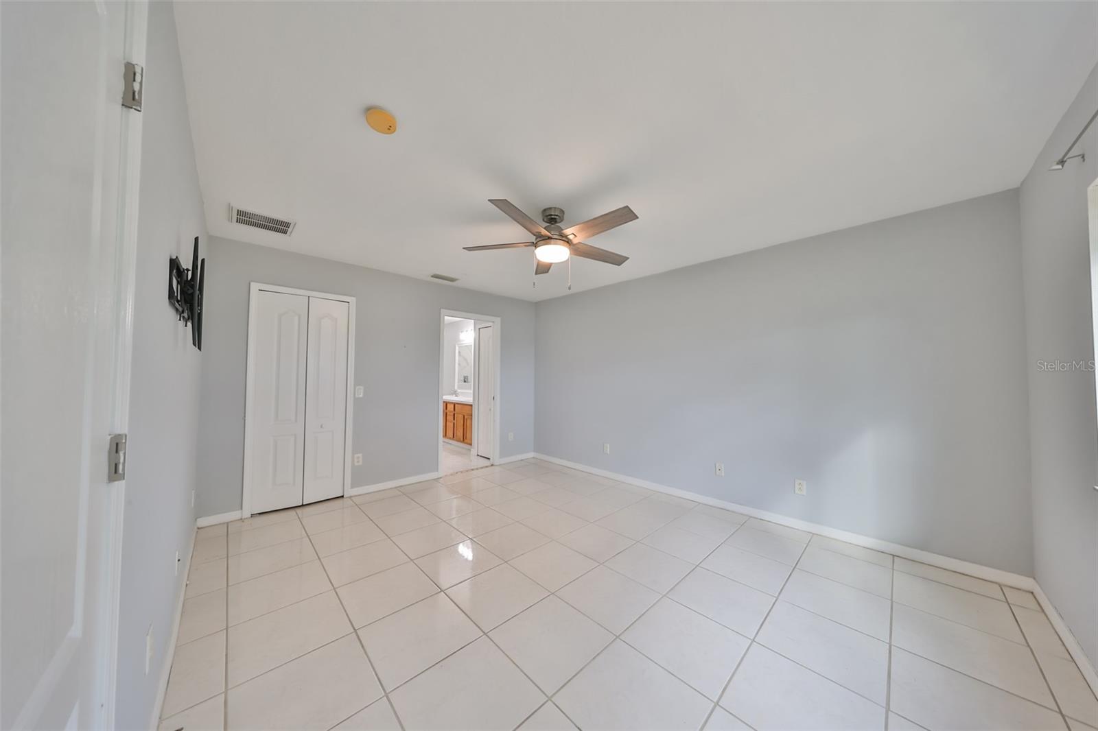 8111 TAR HOLLOW DR, GIBSONTON, FL, 33534
