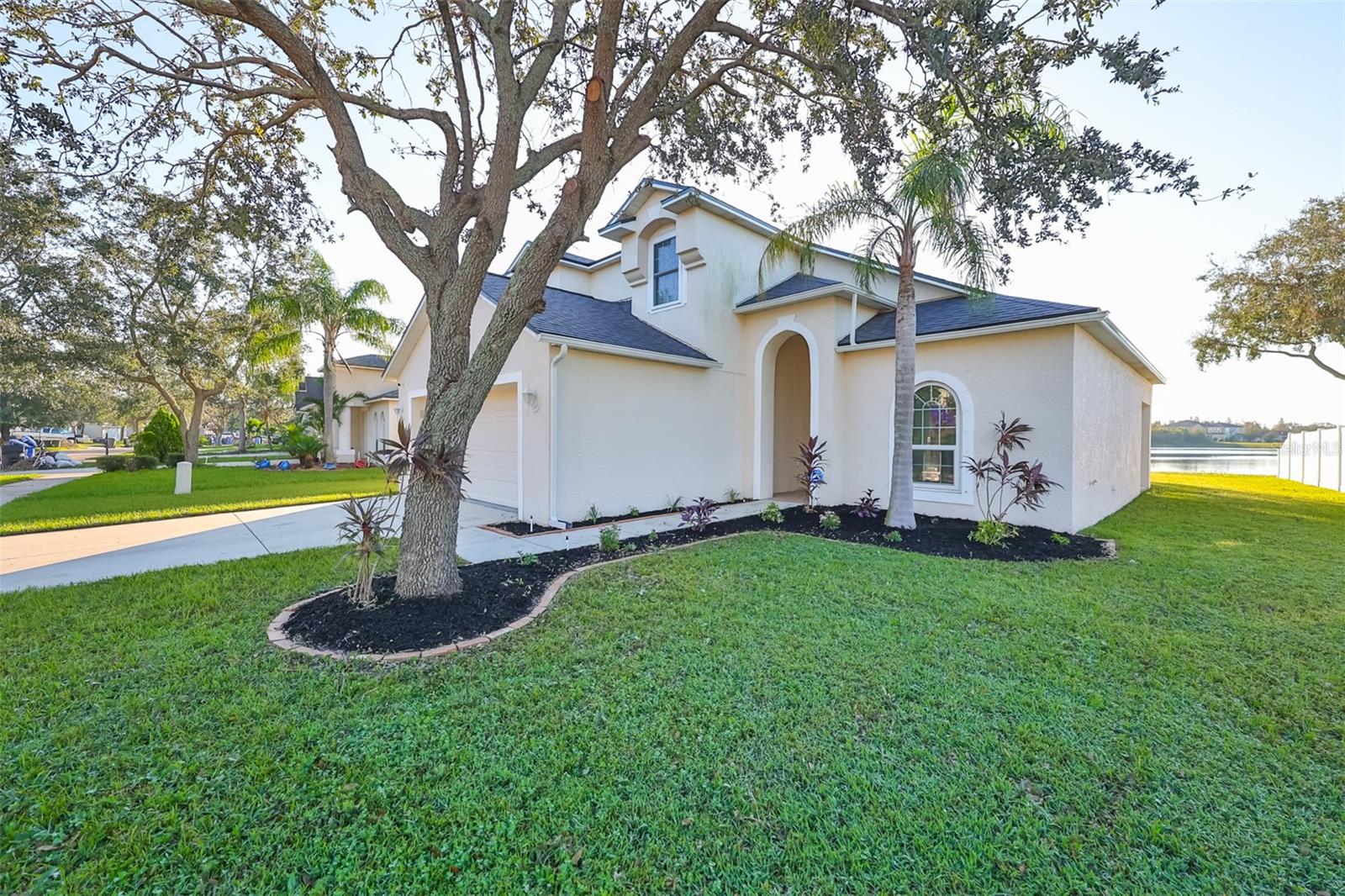 8111 TAR HOLLOW DR, GIBSONTON, FL, 33534