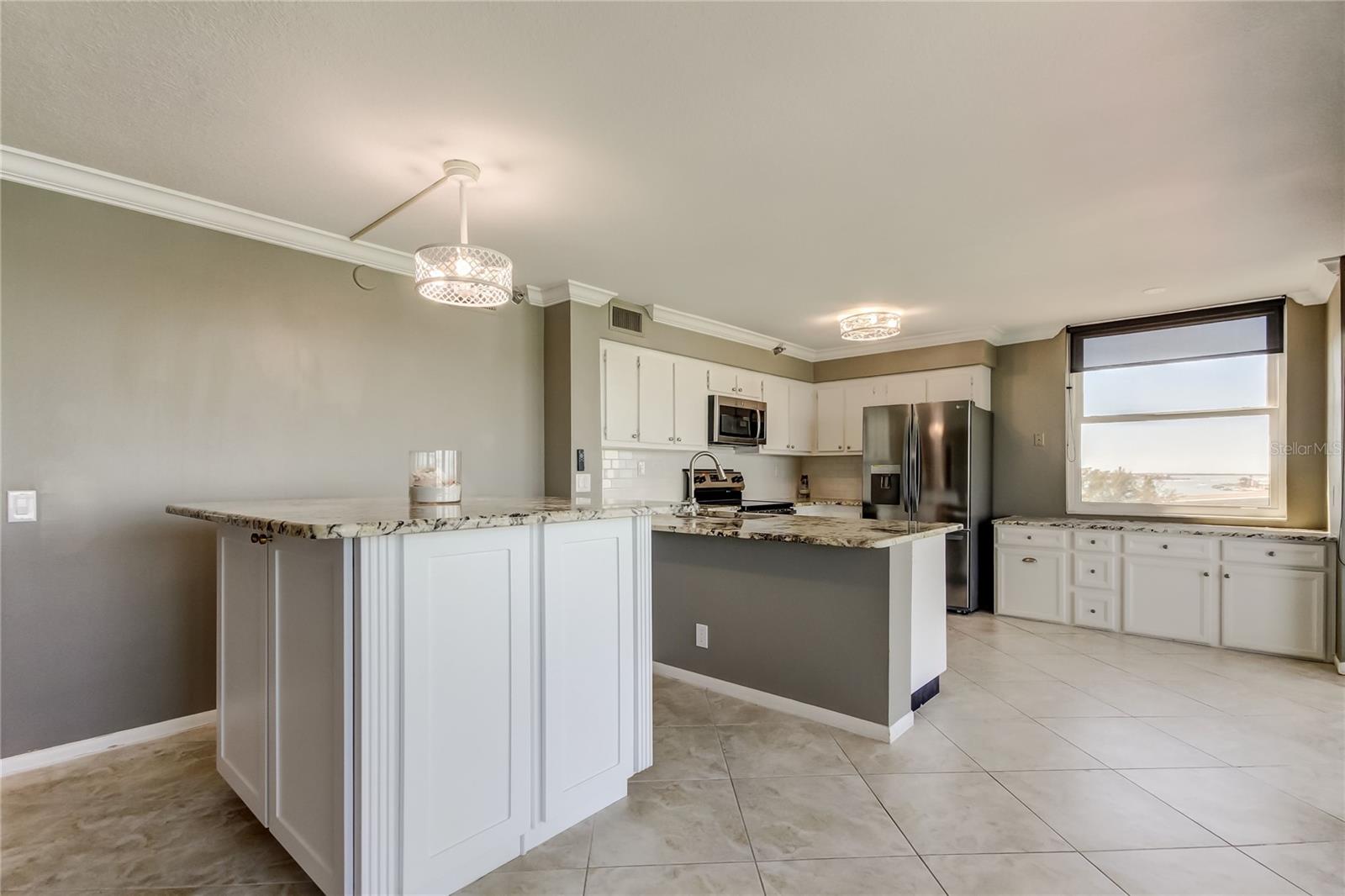 6265 SUN BLVD #806, ST PETERSBURG, FL, 33715