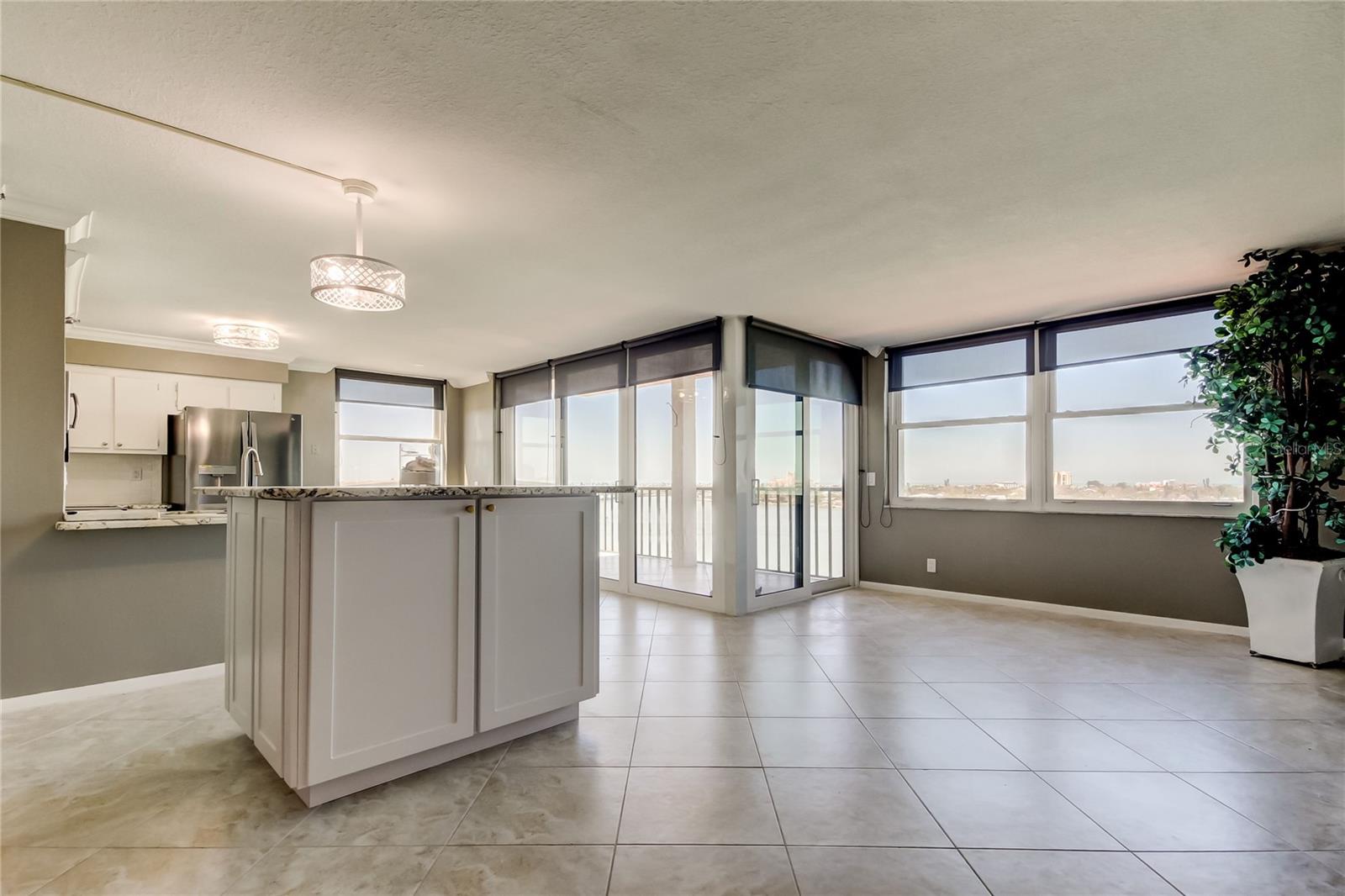6265 SUN BLVD #806, ST PETERSBURG, FL, 33715