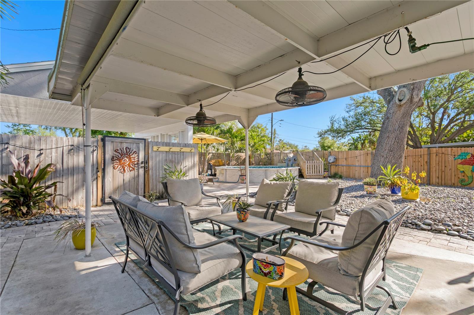 145 38TH AVE NE, ST PETERSBURG, FL, 33704