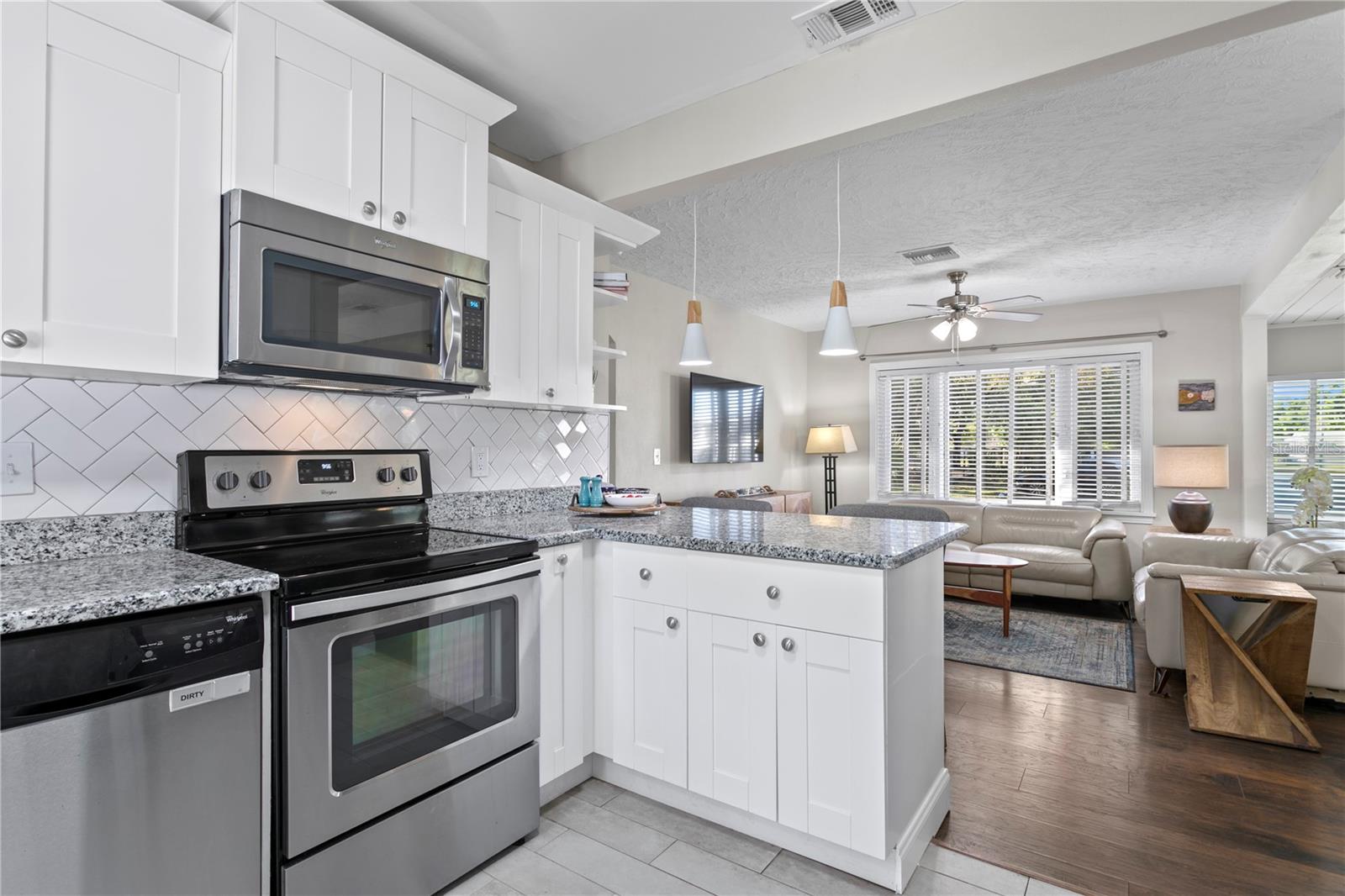 145 38TH AVE NE, ST PETERSBURG, FL, 33704
