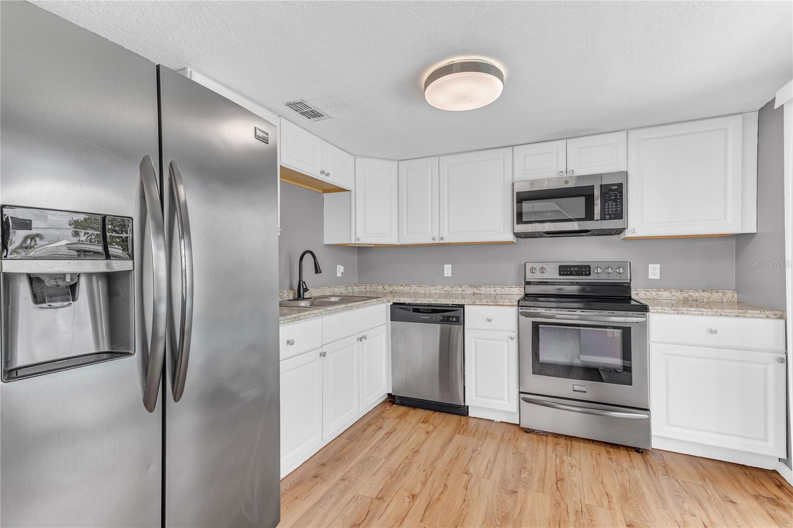 2500 DAVENPORT CIRLCE CIR, KISSIMMEE, FL, 34746