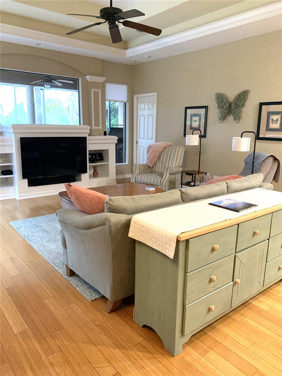 6828 HONEYSUCKLE TRL, LAKEWOOD RANCH, FL, 34202