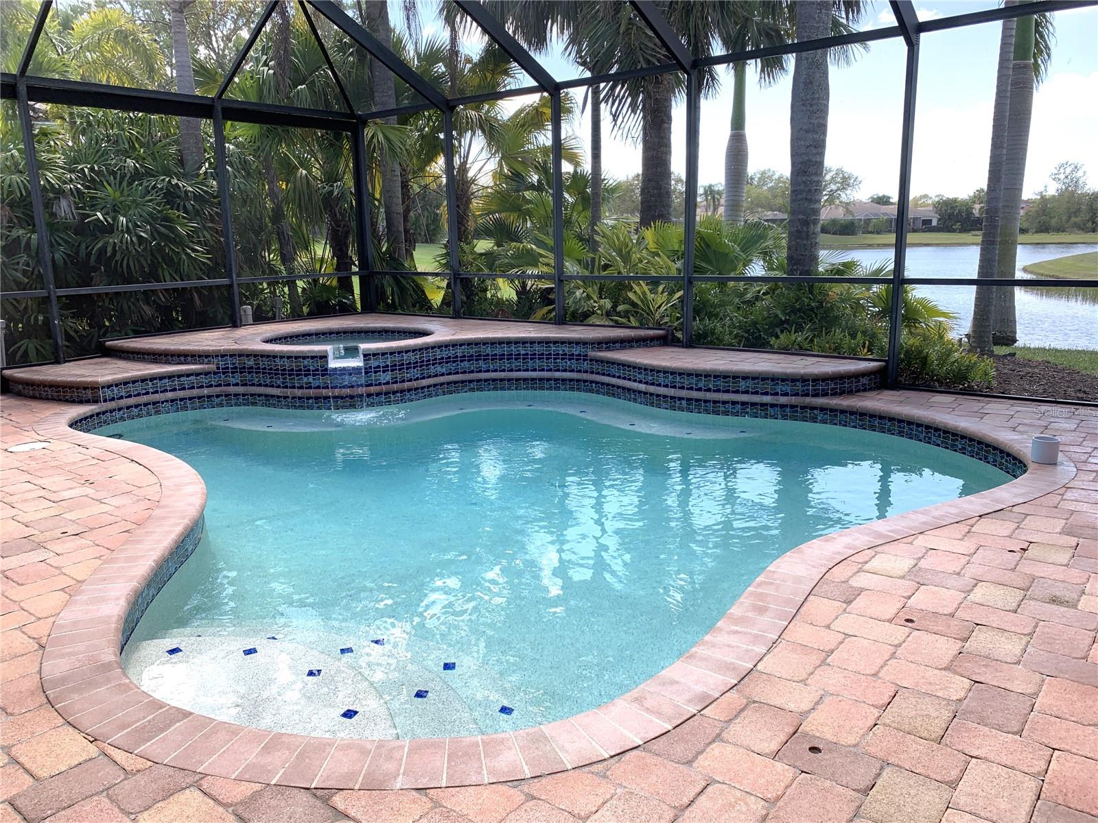 6828 HONEYSUCKLE TRL, LAKEWOOD RANCH, FL, 34202