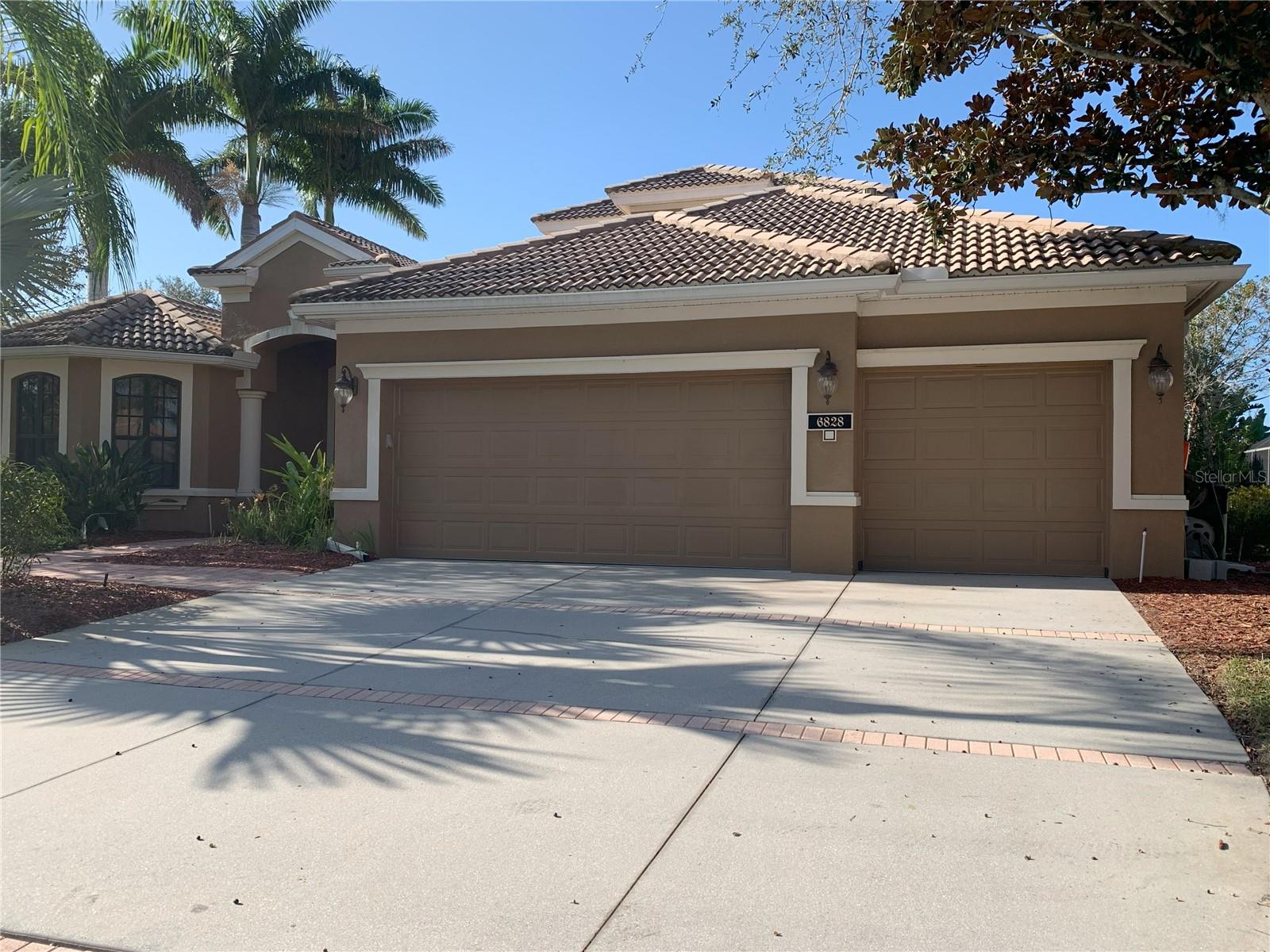 6828 HONEYSUCKLE TRL, LAKEWOOD RANCH, FL, 34202