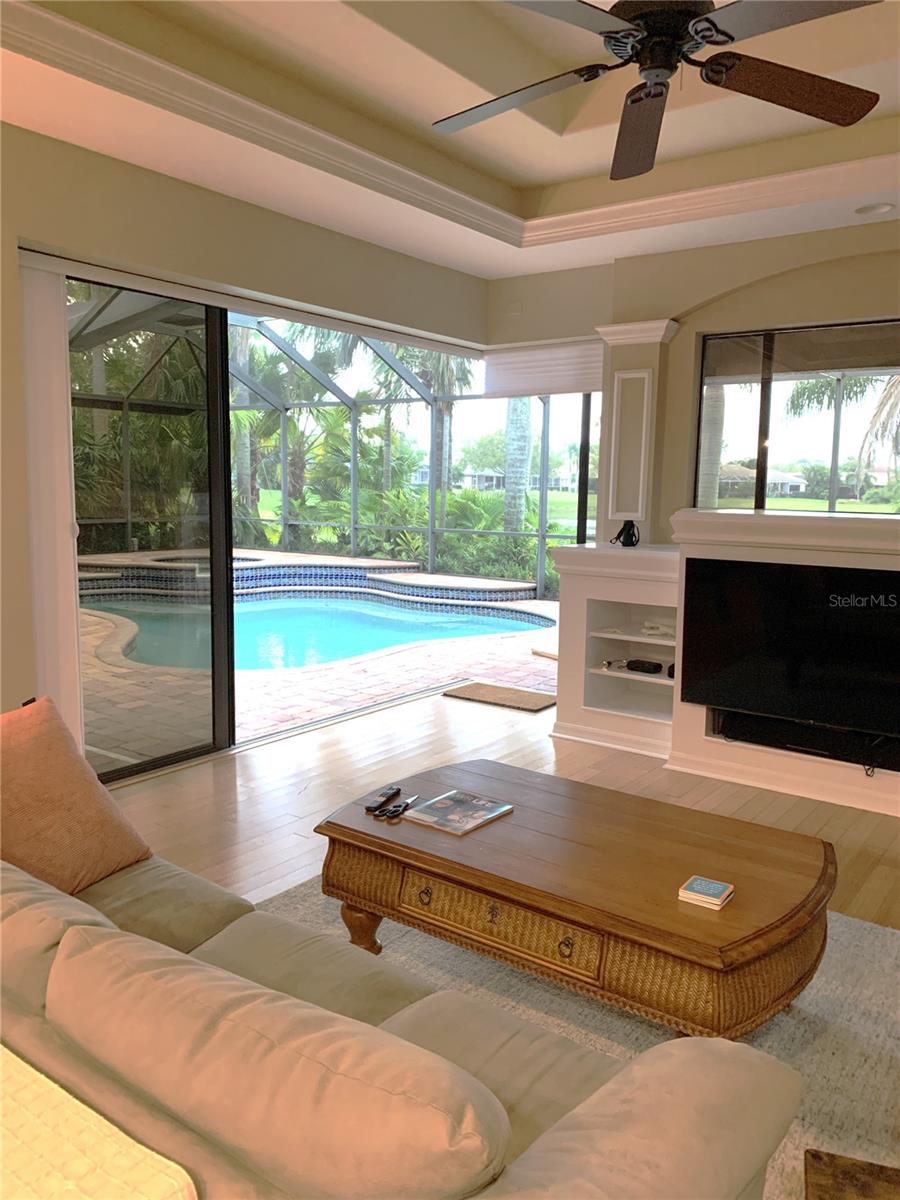 6828 HONEYSUCKLE TRL, LAKEWOOD RANCH, FL, 34202