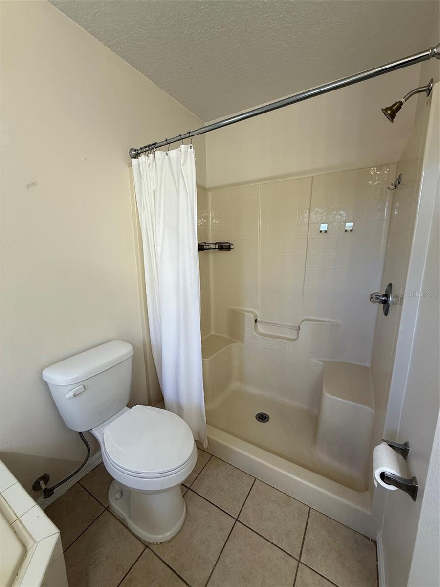 1300 E BENTON LAKE DR, DELAND, FL, 32724