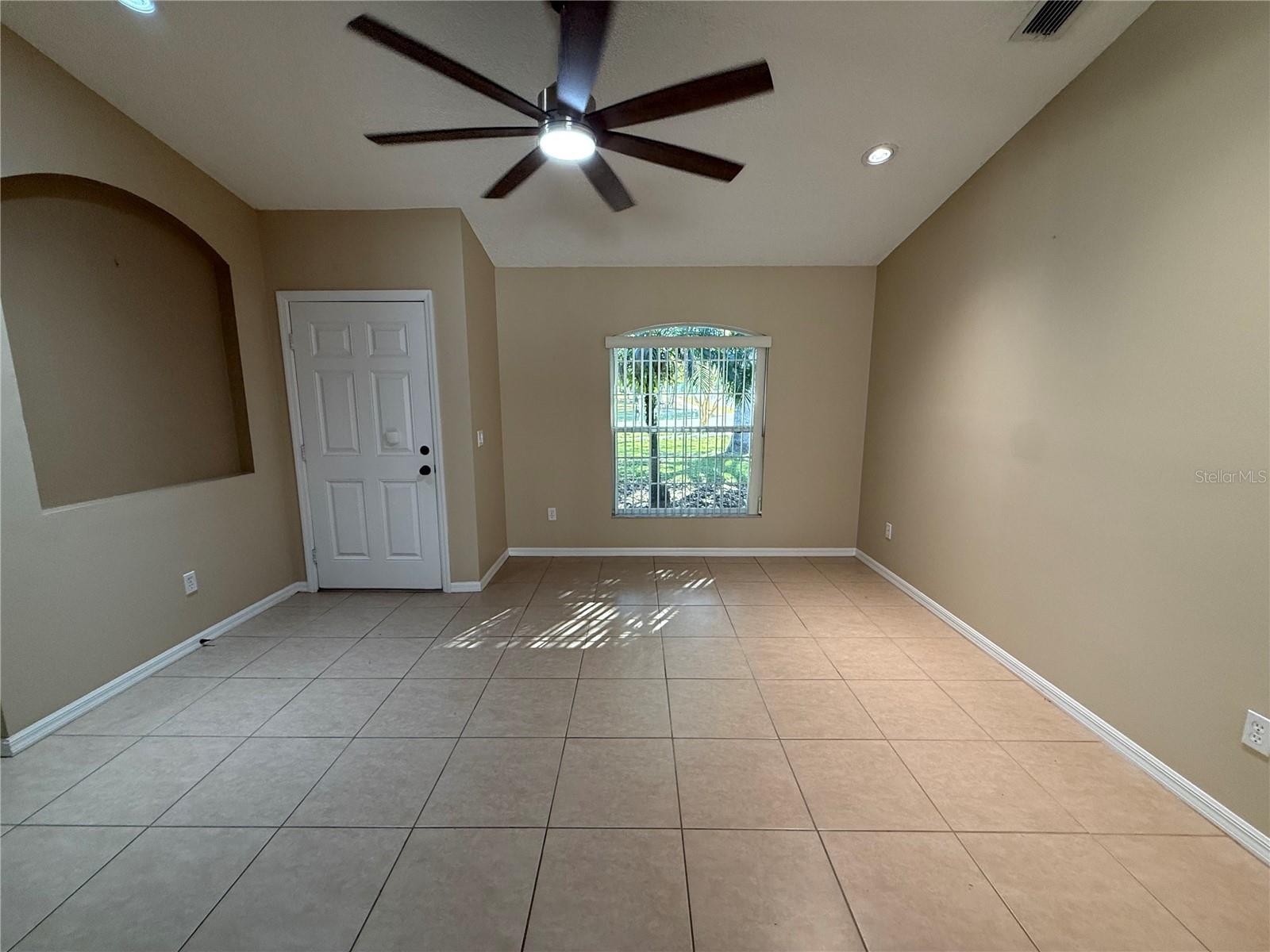 1300 E BENTON LAKE DR, DELAND, FL, 32724