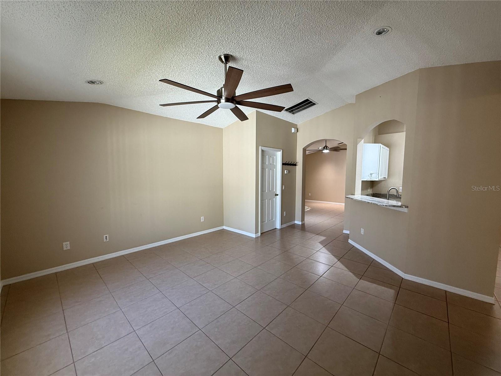 1300 E BENTON LAKE DR, DELAND, FL, 32724