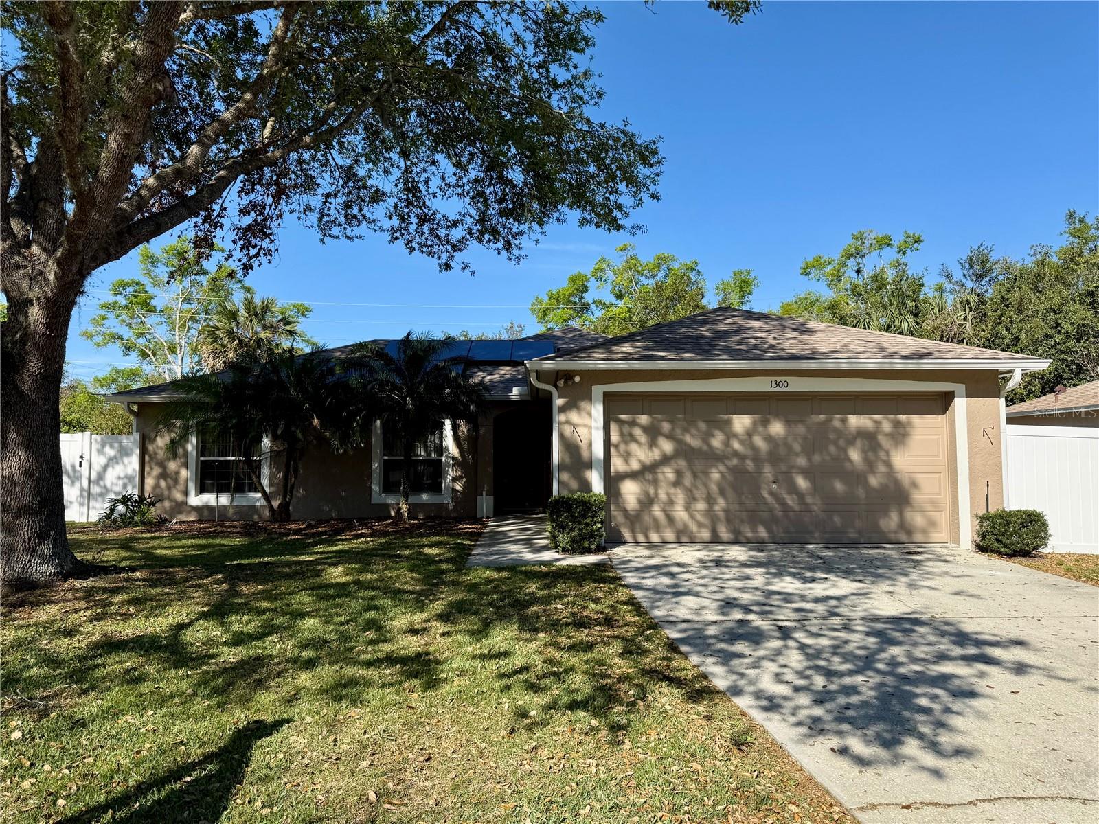 1300 E BENTON LAKE DR, DELAND, FL, 32724