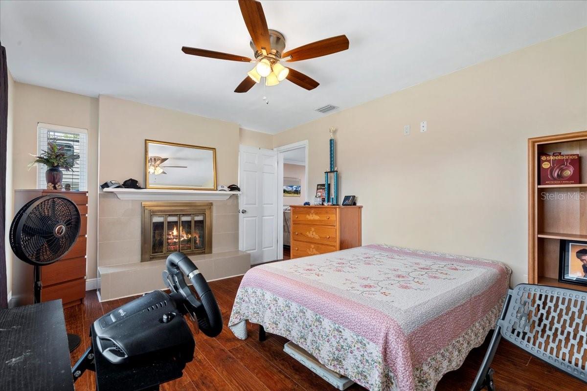 11803 70TH ST, LARGO, FL, 33773