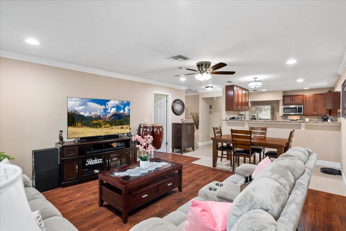 11803 70TH ST, LARGO, FL, 33773