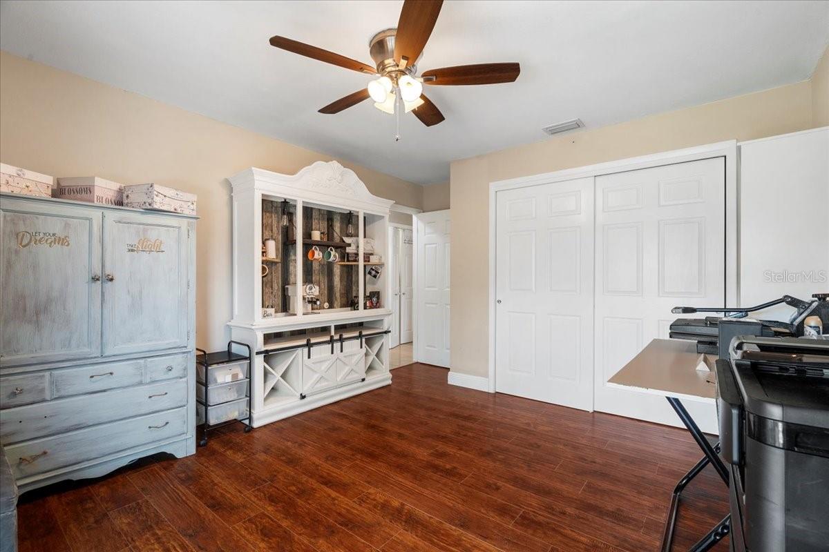 11803 70TH ST, LARGO, FL, 33773