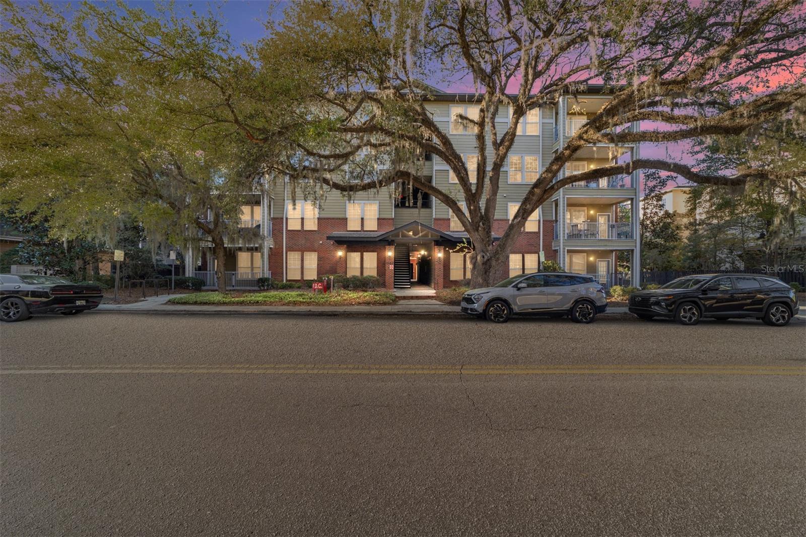 1142 SW 9TH RD #402, GAINESVILLE, FL, 32601