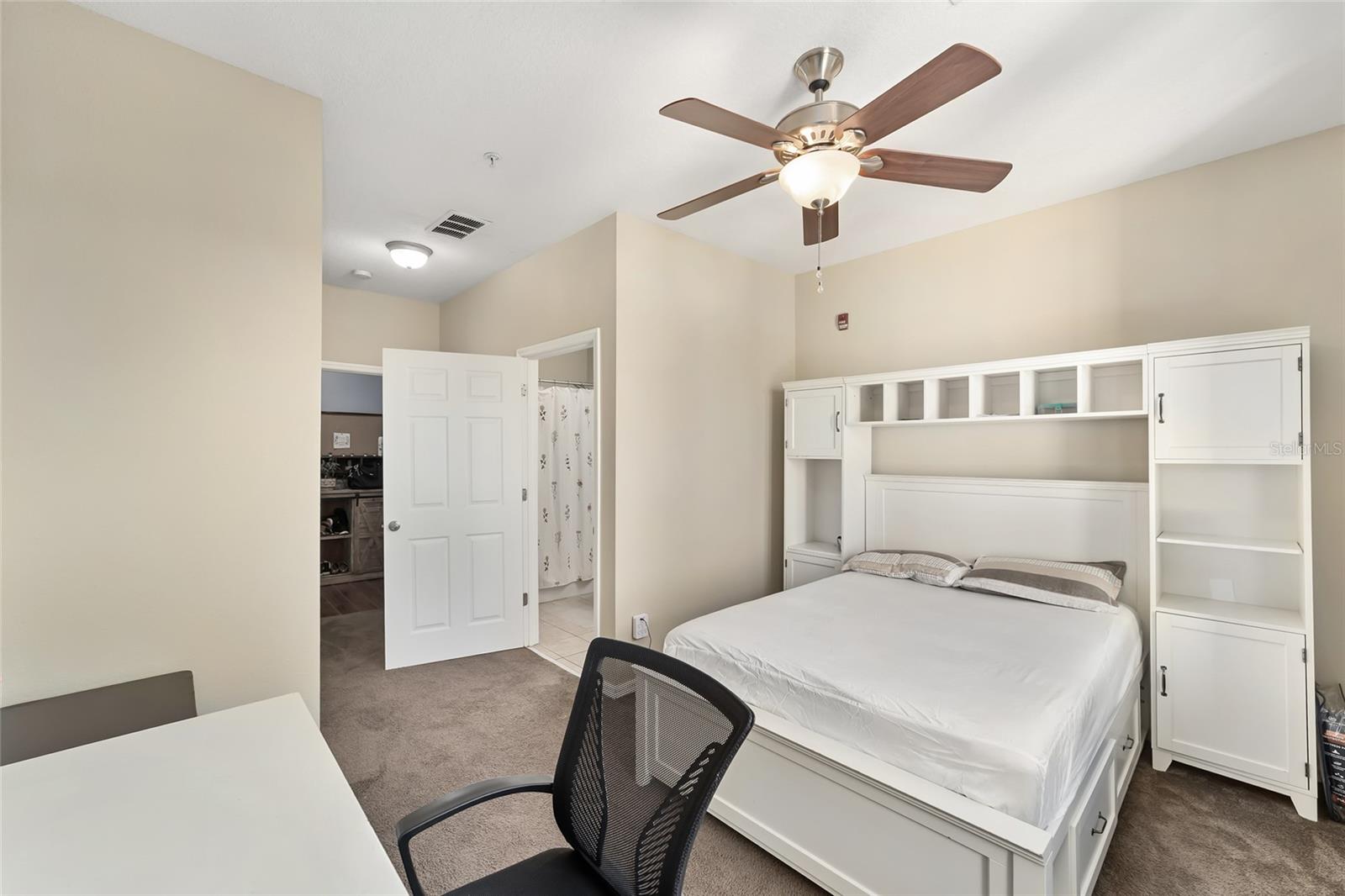 1142 SW 9TH RD #402, GAINESVILLE, FL, 32601