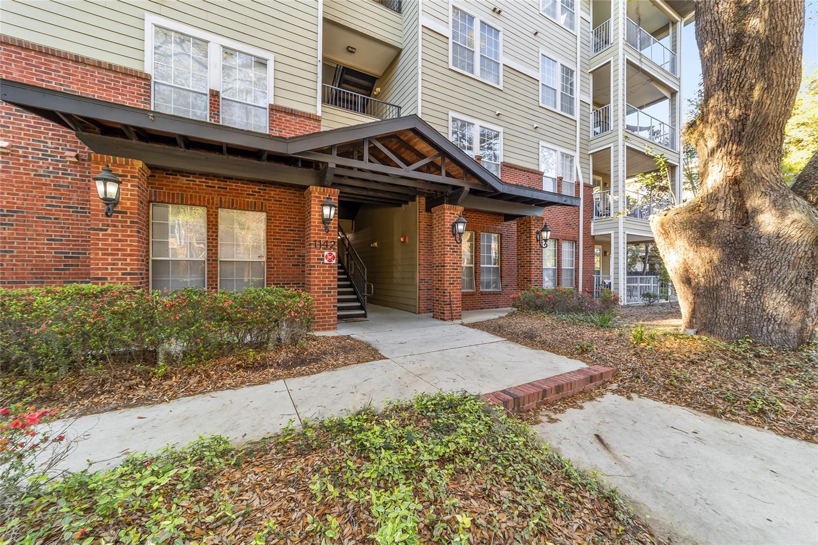 1142 SW 9TH RD #402, GAINESVILLE, FL, 32601