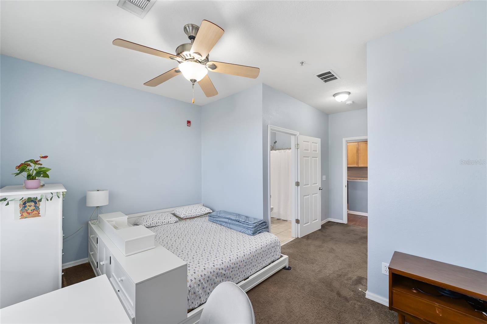1142 SW 9TH RD #402, GAINESVILLE, FL, 32601