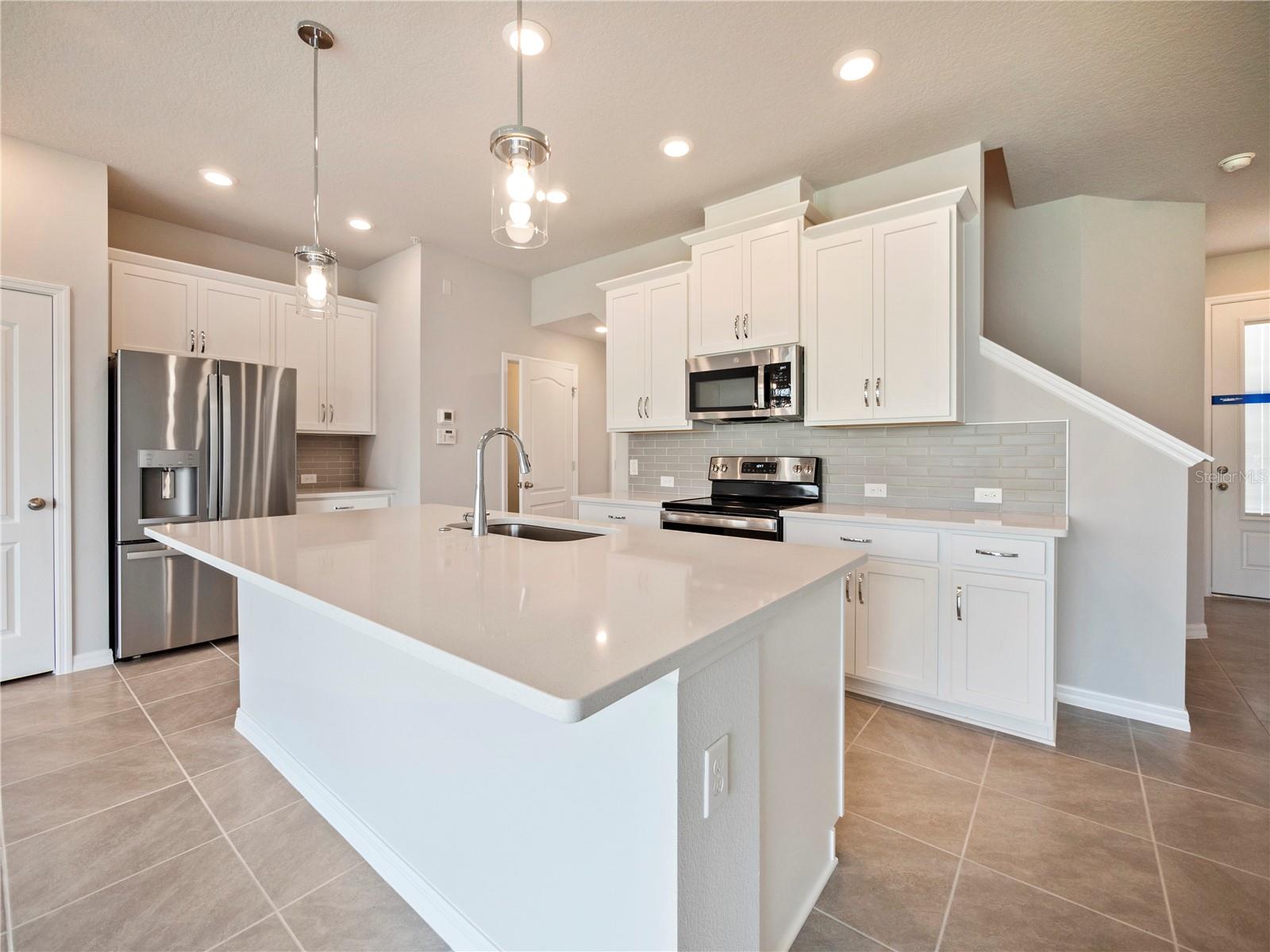 640 ASTERA WINDS LN, LAKE MARY, FL, 32746