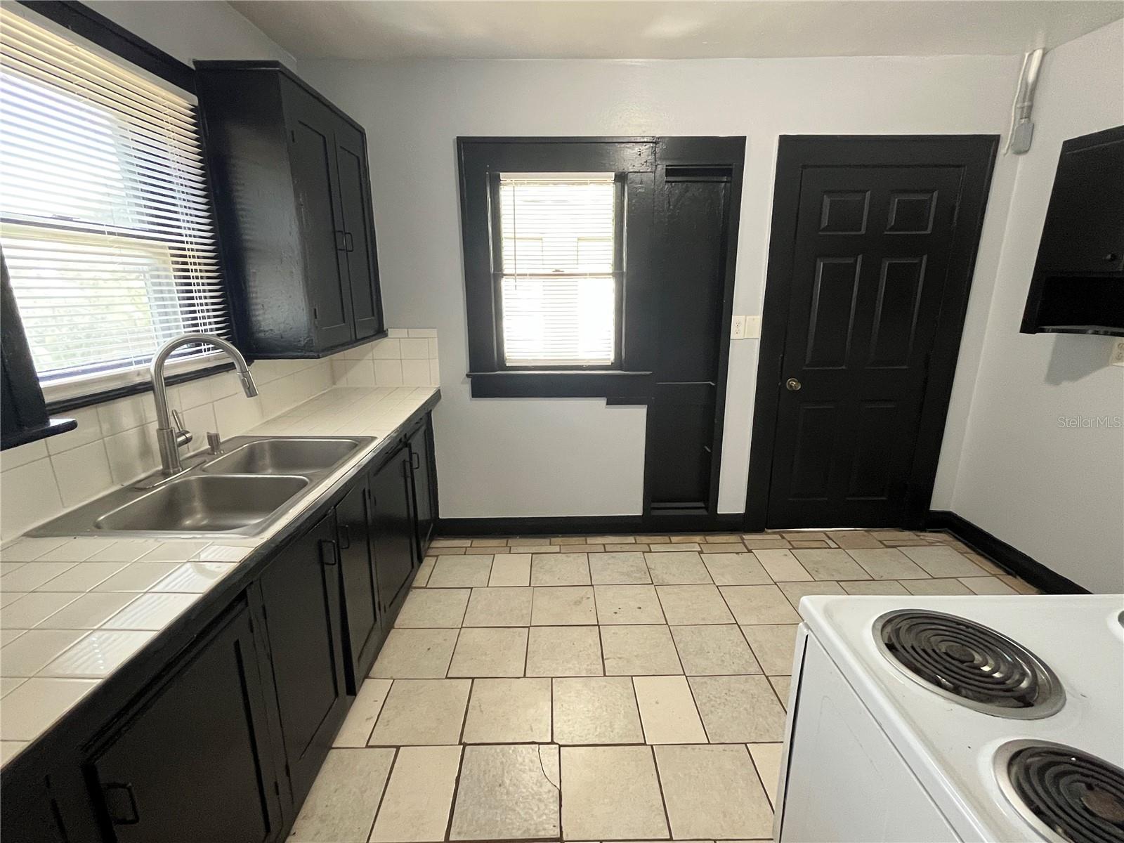 21 W TILLMAN AVE, LAKE WALES, FL, 33853