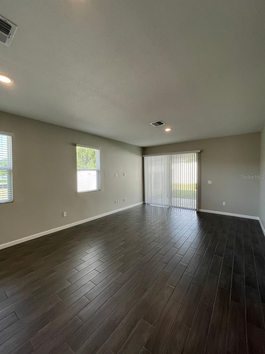 824 BLUE CREEK DR, HAINES CITY, FL, 33844
