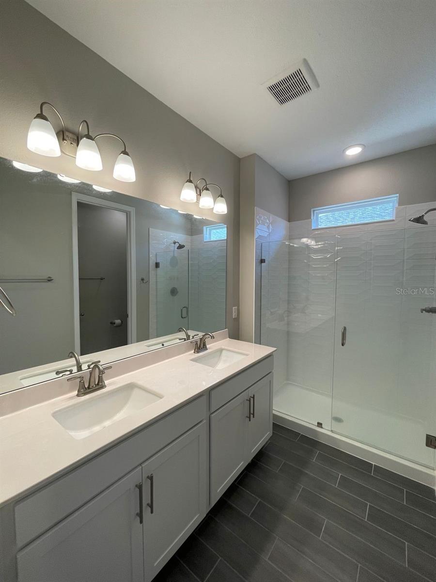 824 BLUE CREEK DR, HAINES CITY, FL, 33844