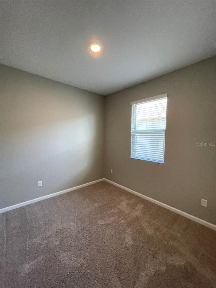 824 BLUE CREEK DR, HAINES CITY, FL, 33844