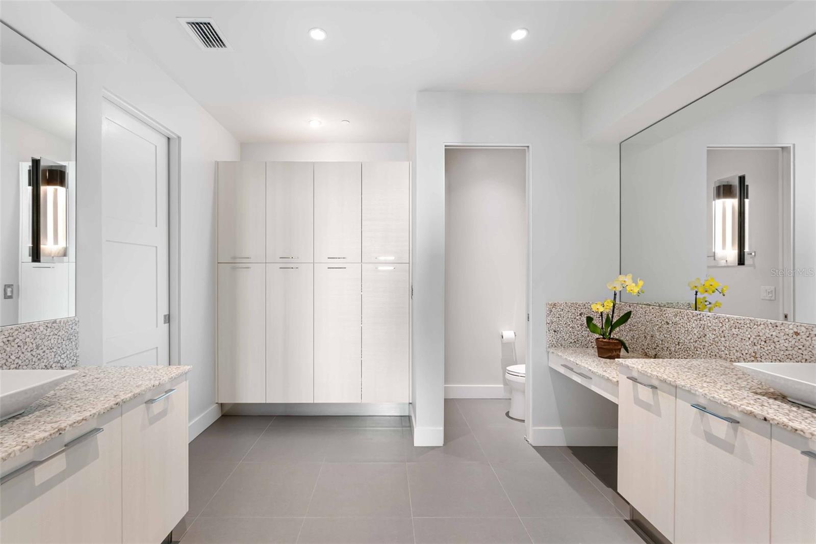 A4645607 Property Photo