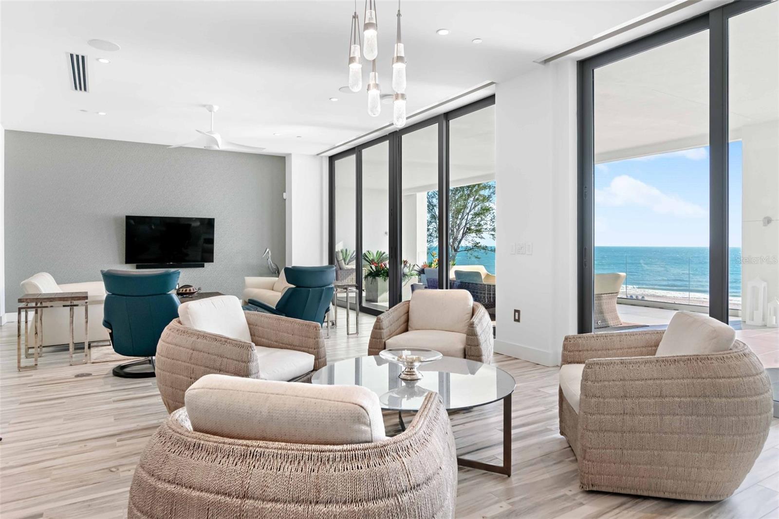 A4645607 Property Photo