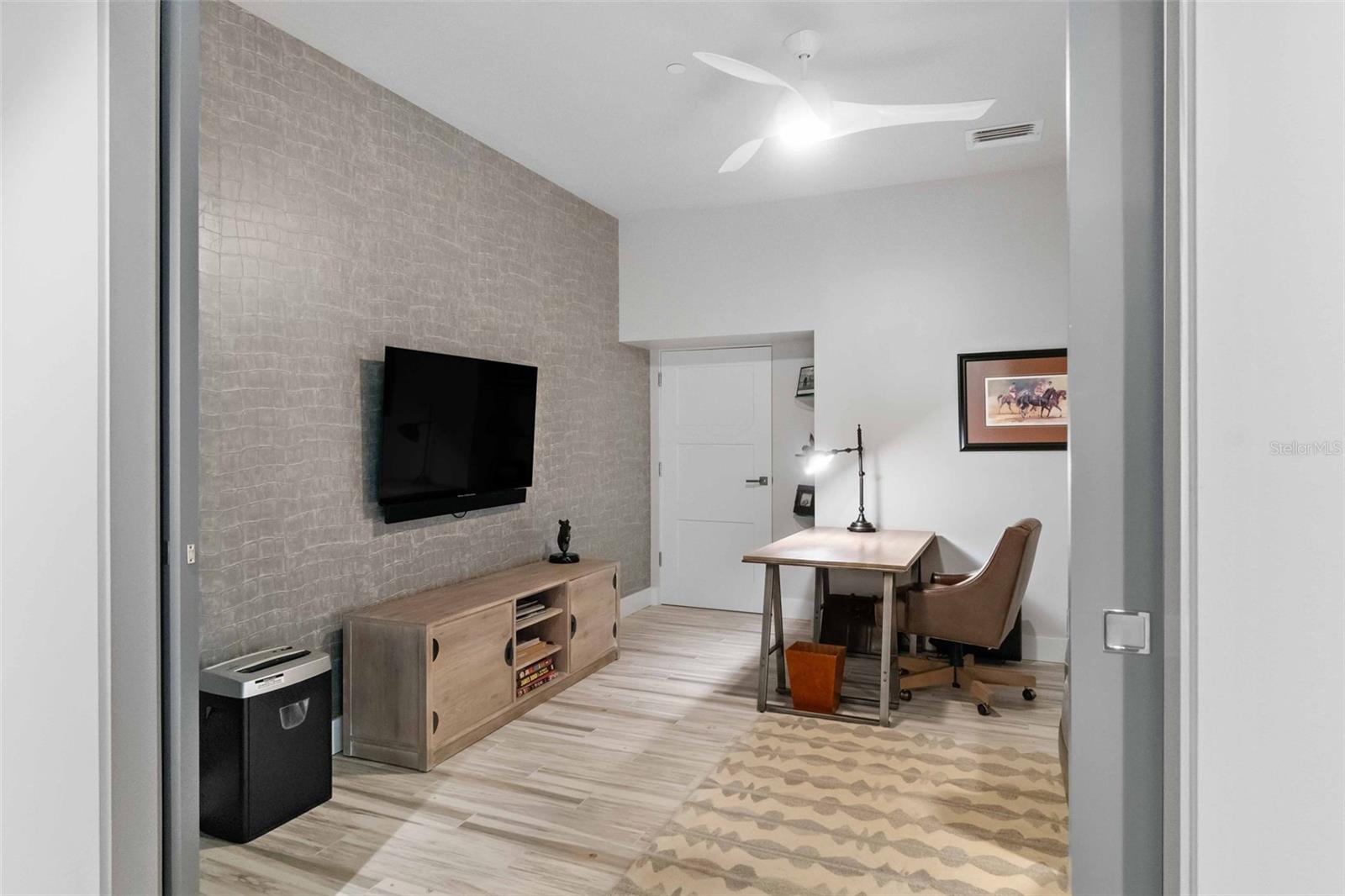 A4645607 Property Photo