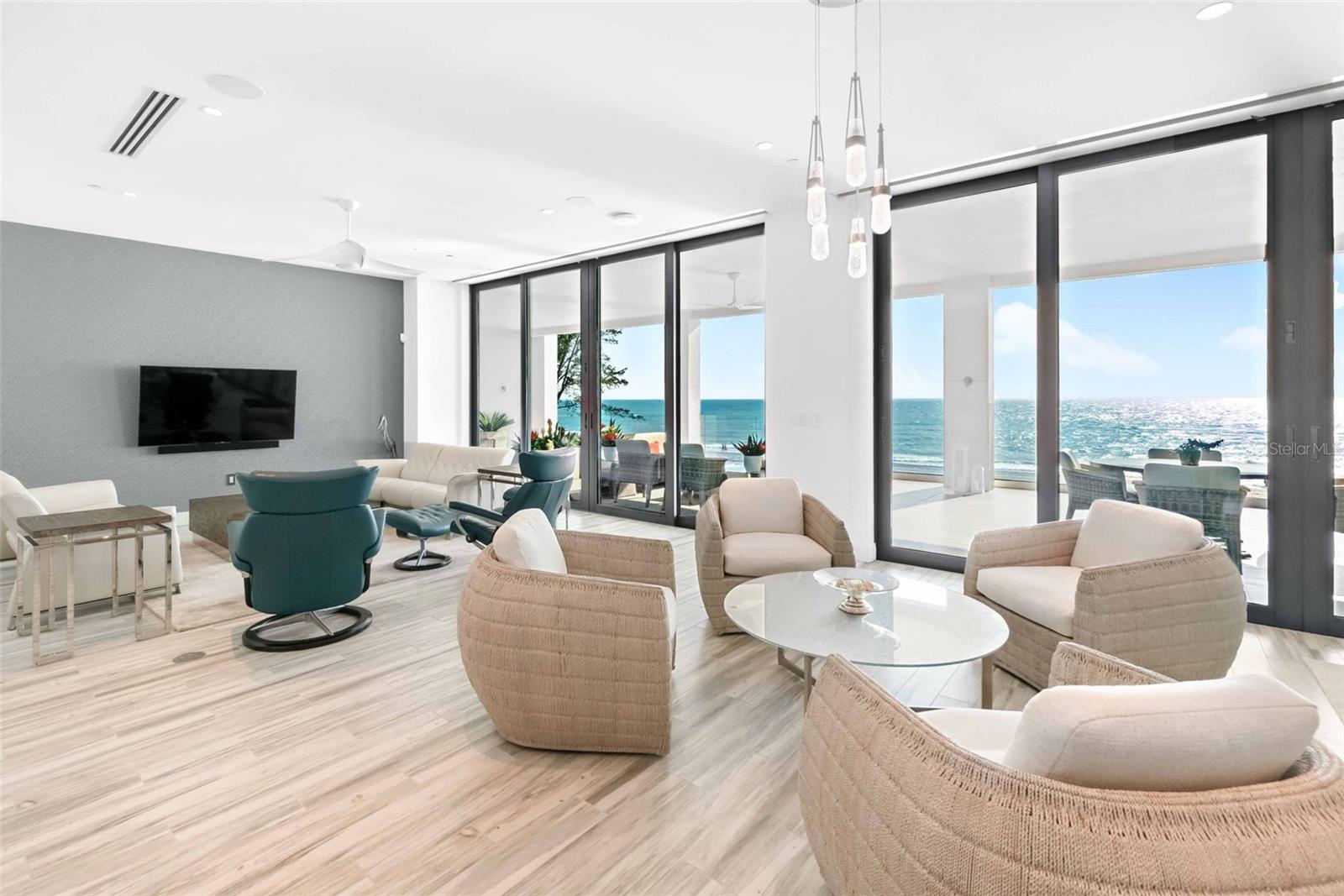 A4645607 Property Photo