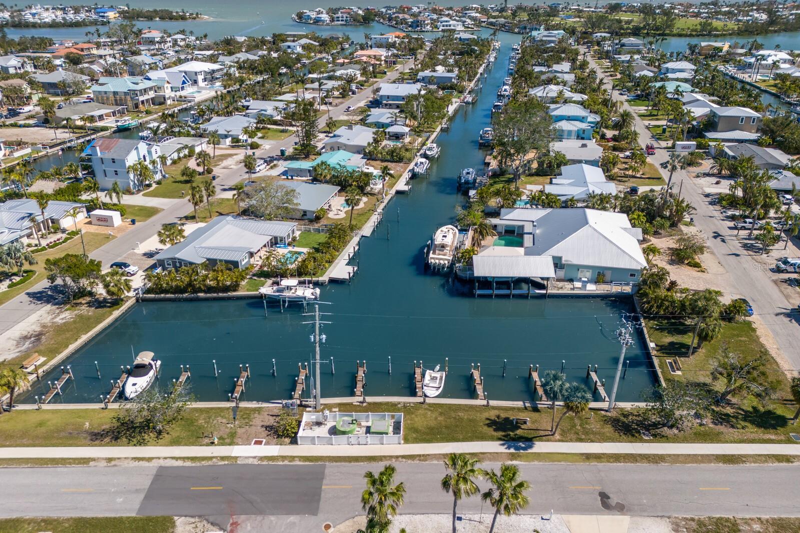 401 73RD ST, HOLMES BEACH, FL, 34217
