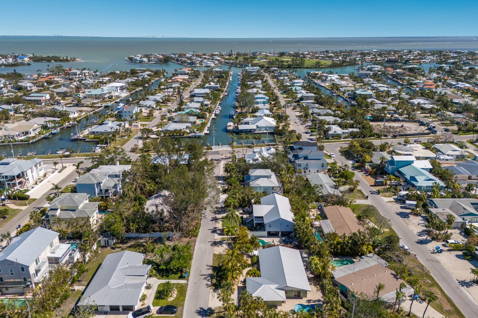 401 73RD ST, HOLMES BEACH, FL, 34217