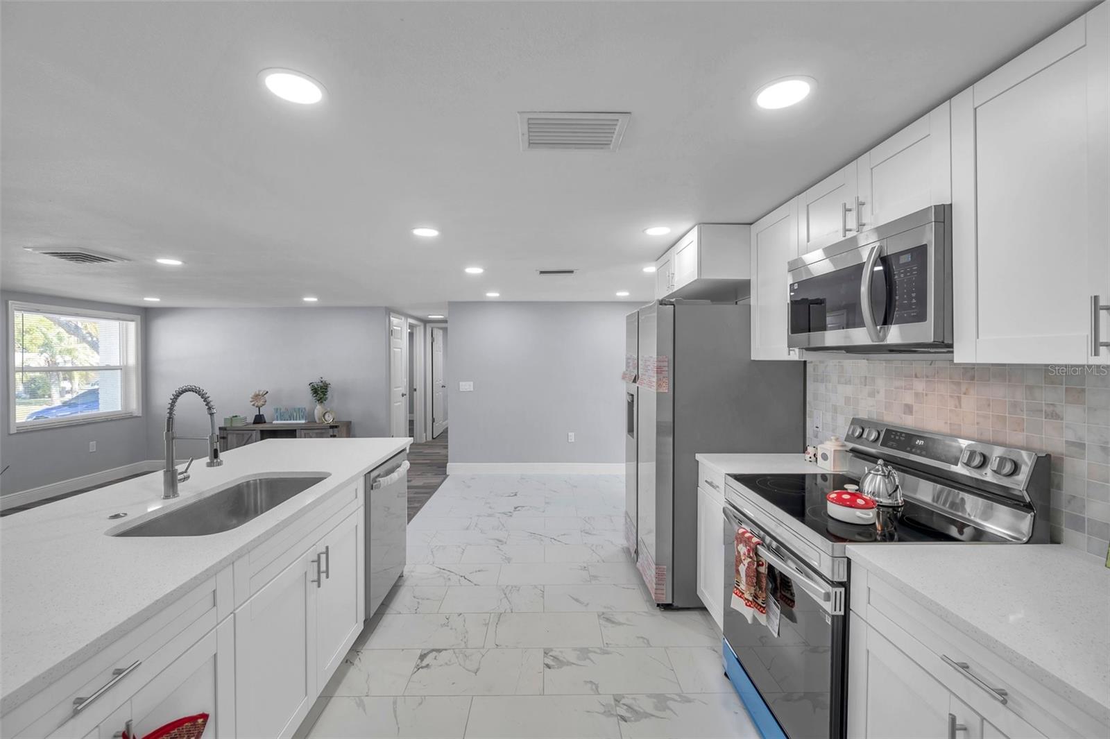 5233 IDLEWILD ST, NEW PORT RICHEY, FL, 34653