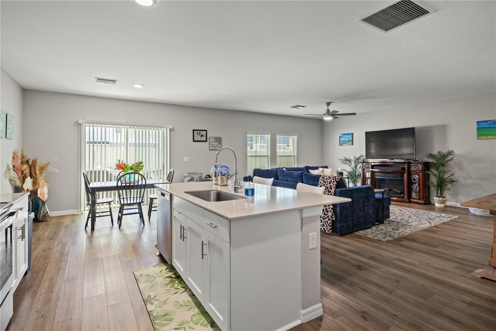 7580 FREESIA TRCE, WESLEY CHAPEL, FL, 33545