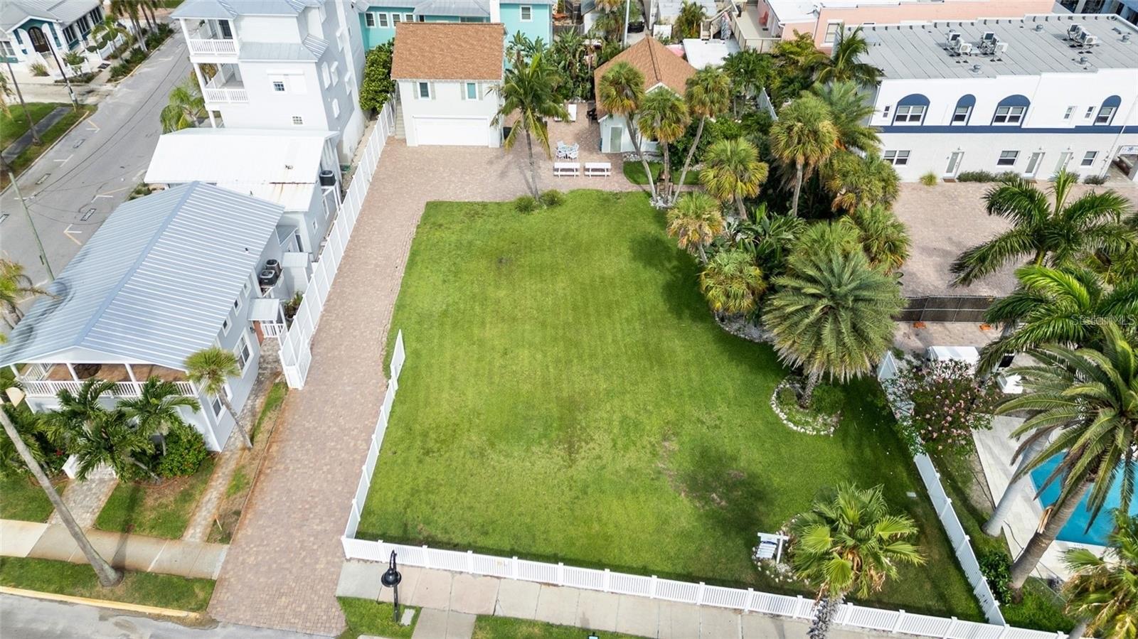 702 PASS A GRILLE WAY, ST PETE BEACH, FL, 33706